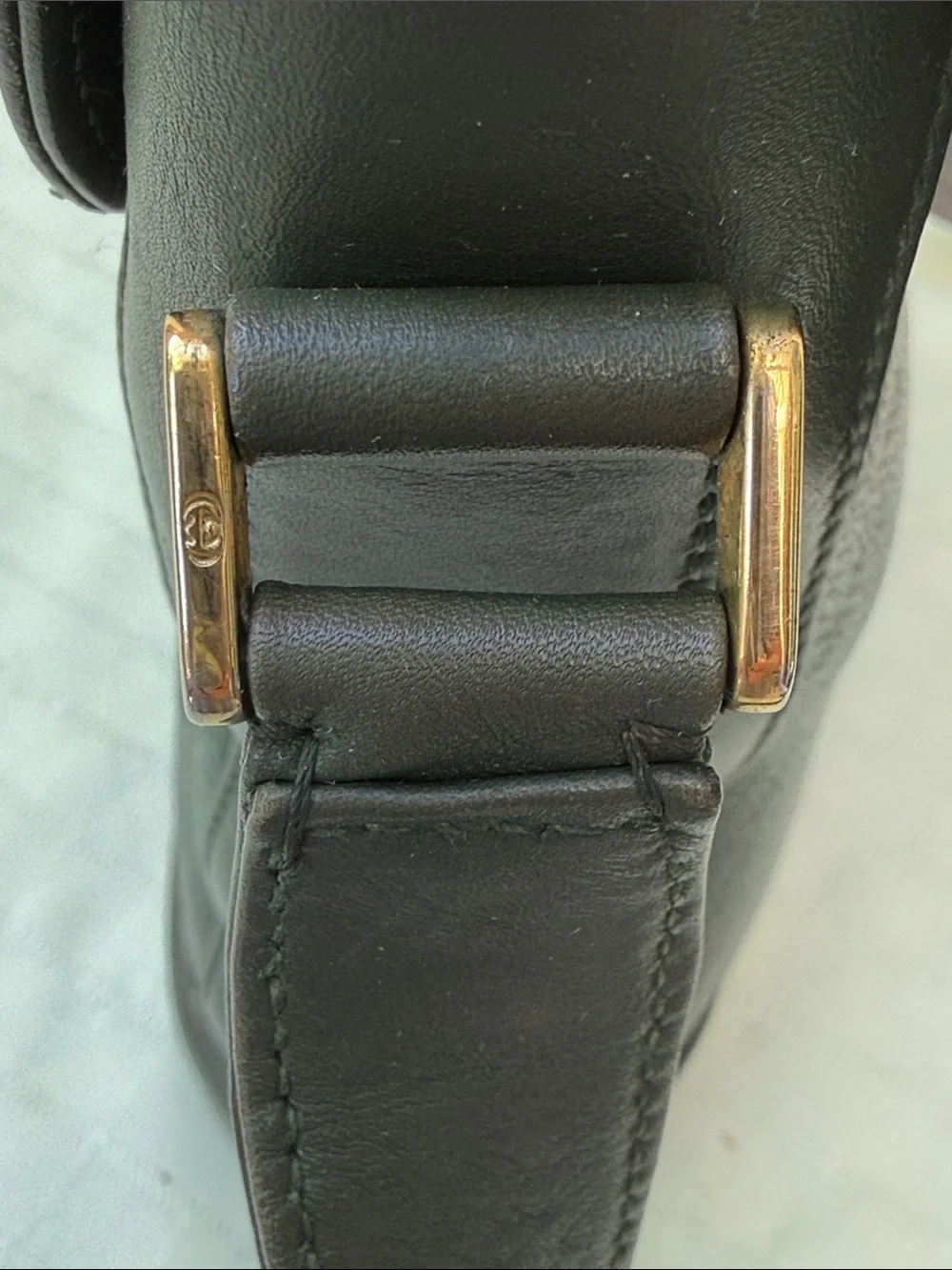 Vintage Deep Green Gucci Leather Classic Shoulder Bag with Suede Lining